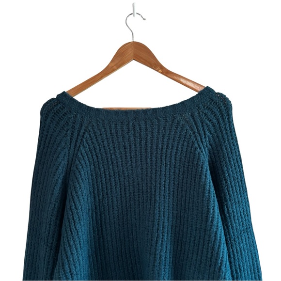 SAVAGE x FENTY Fuzz Fit Knit V-neck Oversized Sweater Blue Reflection Size M - Picture 10 of 12